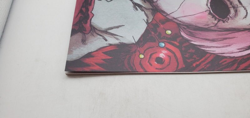 SOMETHING IS KILLING THE CHILDREN #26 DIALYNAS TINYONION VARIANT NM/MT (IN HAND)