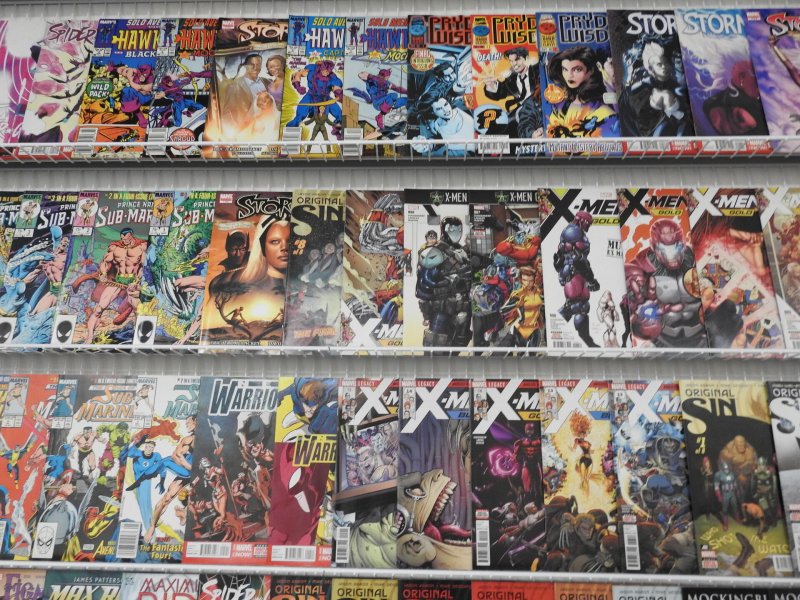 Huge Lot 190+ Comics W/ X-Men, Sub-Mariner, Avengers, Storm+ Avg VF Condition!