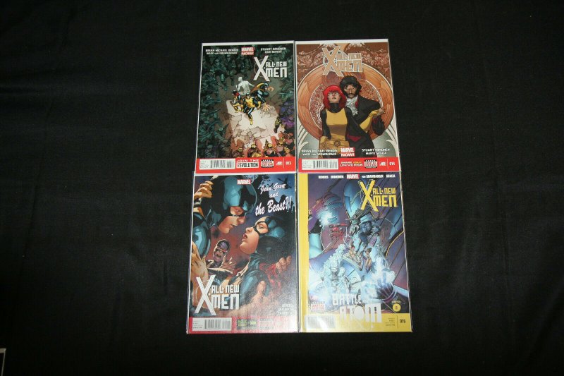 THE NEW X - MEN LOT OF 13 COMICS  VF - NM
