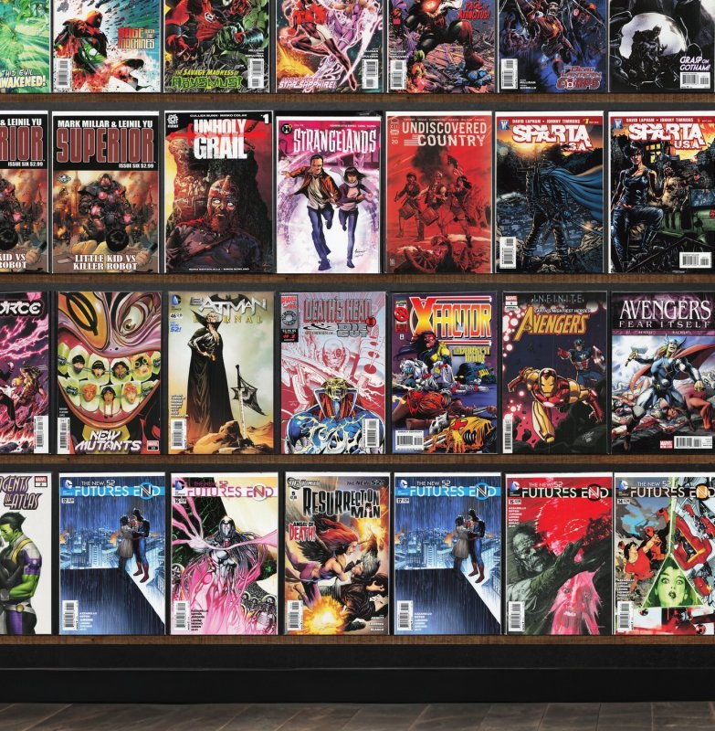 Huge Lot 140+ Comics with Red Lanterns, Uncanny Inhumans & More!