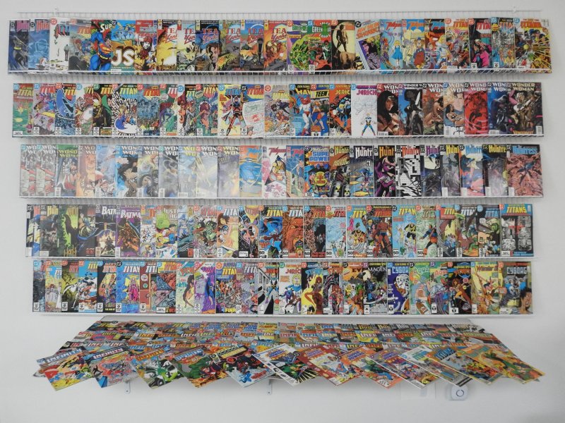 Huge Lot of 190+ Comics W/ Wonder Woman, Batman, Infinity Avg. VF- Condition!