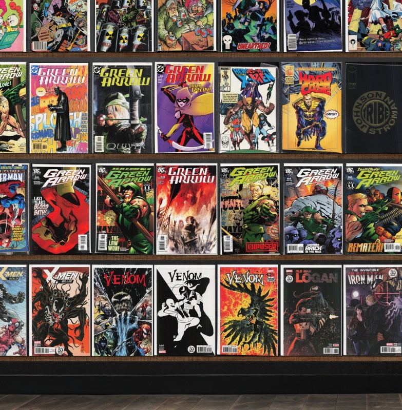 Huge Lot 140+ Comics with Green Arrow, Batman, Detective Comics & More!