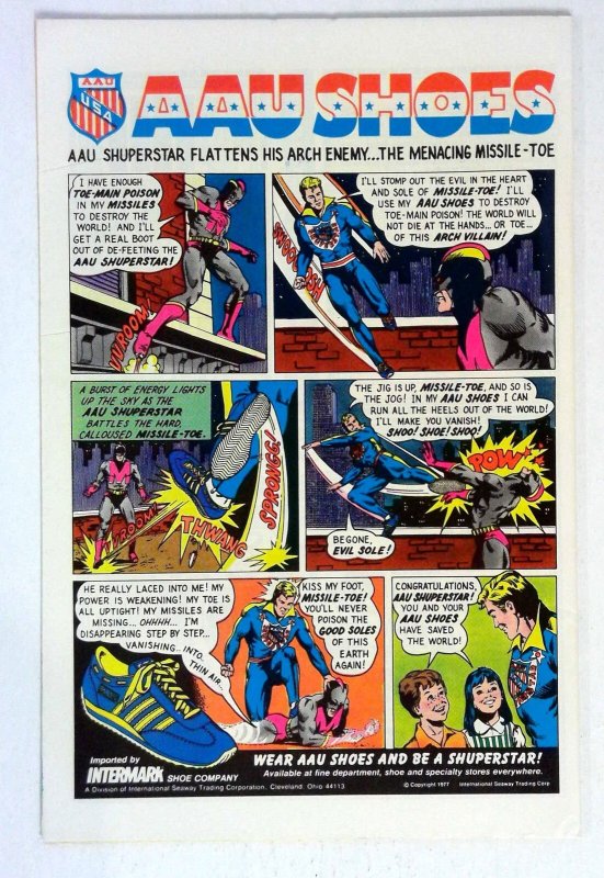 Super Friends #8 Red Tornado Batman Ric Estrada DC (1977) VF/NM