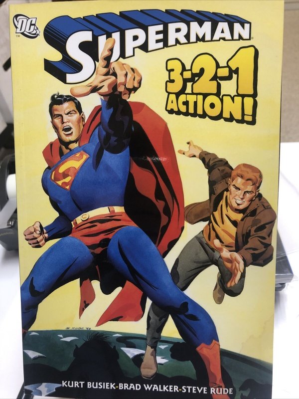 Superman 3-2-1 Action! (2008) DC TPB SC Kurt Busiek | Comic Books