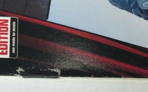 US AVENGERS Comic Issue 2 — Golden Skull — 2017 Marvel Universe — Very Good Cond