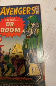 The Avengers #25 (1966)Enter Dr doom- heavy foxing/Browning top inch spine split