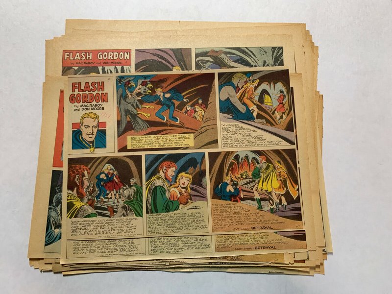 Flash Gordon’s 1951 Tabloid Color Newspaper Sundays Lot Of 30