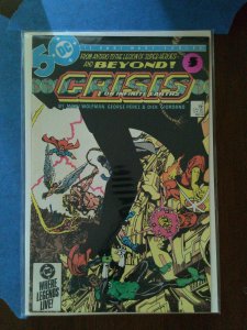 Crisis on Infinite Earths #2 (1985)