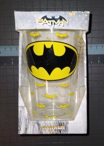 BATMAN BELT BUCKLE TUMBLER | CLASSIC BATMAN LOGO | 16OZ PINT GLASS | NEW IN BOX