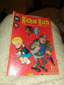 Richie Rich #69 Harvey comics 1968 silver age cartoon little dot poor little boy