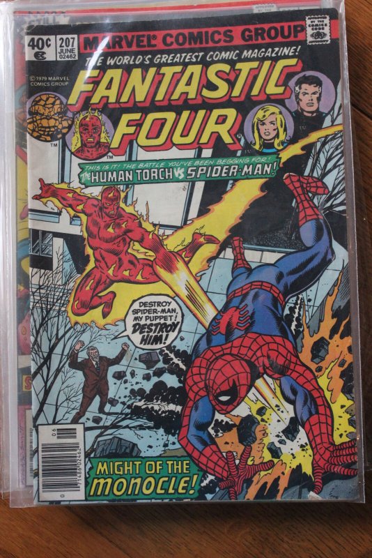 FANTASTIC FOUR #207 (Marvel,1979) Condition FN