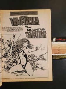 VAMPIRELLA #42 (1975) VFNM (9.0) Warren Horror Magazine great painted cover|