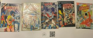 5 DC Comics Wonder Woman 1 + Justice Soceity 4 Hawk & Dove 1 Camelot 6 7 80 MT2