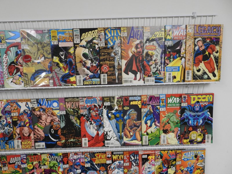 Huge Lot 190+ Comics W/ X-Men, Avengers, Venom, +More! Avg VF- Condition!