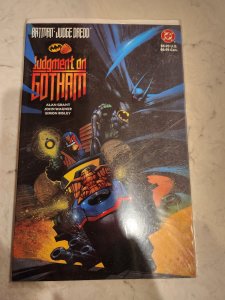 Batman/Judge Dredd: Judgment on Gotham (1991) TB
