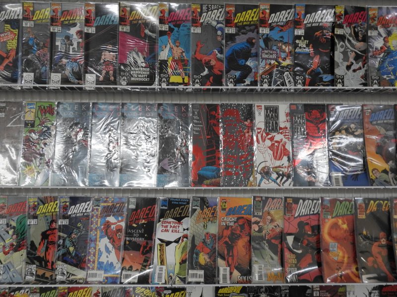 Huge Lot of 190+ Comics W/ Daredevil, Elektra +More! Avg FN+ Condition!