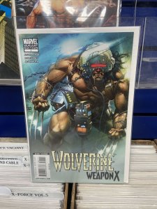 Wolverine Weapon X #1 VF/Nm Variant cover by Adam Kubert Marvel comics