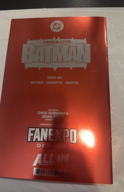 DC Absolute Batman #9  FOIL  FAN EXPO CHICAGO EXCLUSIVE LTD:1000