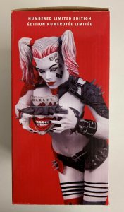 DC Collectibles Harley Quinn Red White & Black Greg Horn Statue