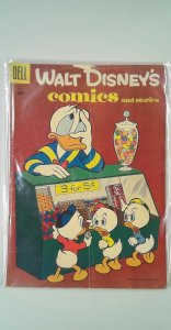 Walt Disney's Comics and Stories #178 (1955) GD