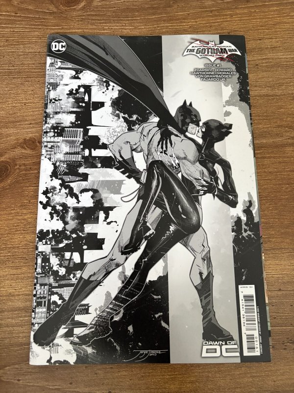 Batman Catwoman The Gotham War # 1 NM Jimenez B&W 1:100 Variant DC Comics 1 J303