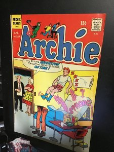 Archie #217 (1972) wake up machine cover! Mid grade! VG/FN Wow!