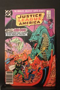 Justice League of America #227 (1984) High-Grade Giant VF/NM 1st Lord Claw Wow!