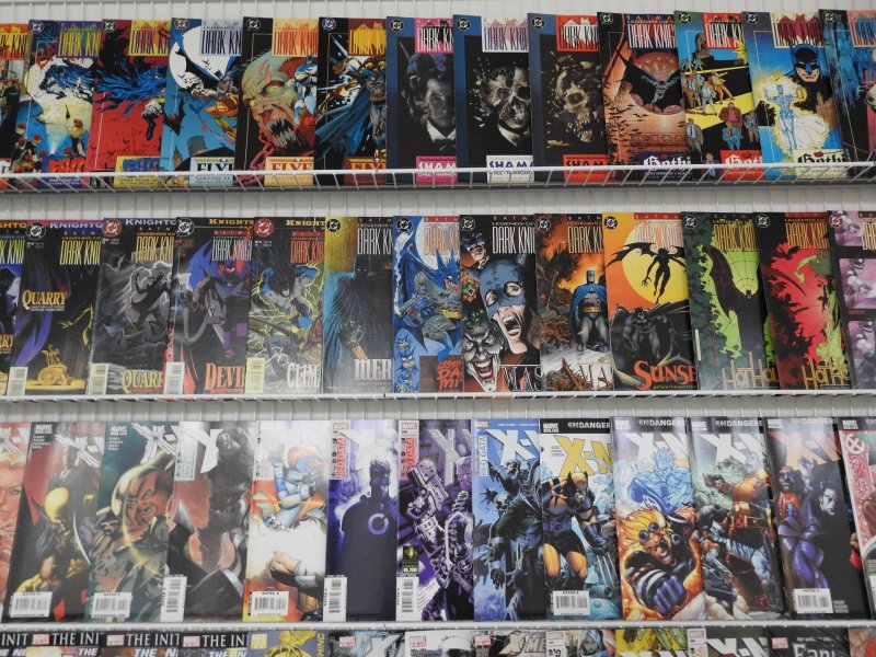 Huge Lot 210+ Comics W/ Batman, X-Men, Fantastic Four+ Avg VF+ Condition!!