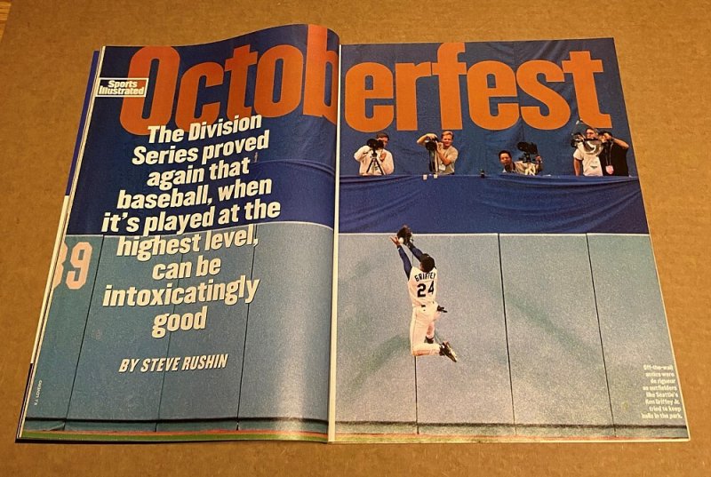 Sports Illustrated ( 8.5 VFN+)  Emmitt Smith /  October 1997