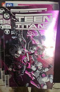 Teen Titans #23 (2018) Foil cover