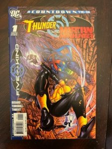Outsiders: Five of a Kind - Martian Manhunter/Thunder (2007) - MT