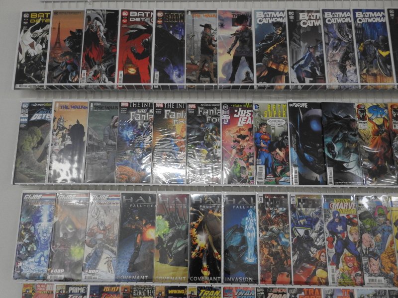 Huge Lot 130+ Comics W/Spawn, Batman, Halo, G.I.Joe+ Avg VF-NM Condition!