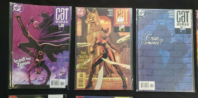 CATWOMAN 10PC (VF/NM) WAR GAMES, ICED BY ZEISS, TRUE ROMANCE? 2004-05