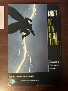 Batman The Dark Knight Returns TPB VF-NM DC Comics 1986 by Frank Miller 2nd Prnt