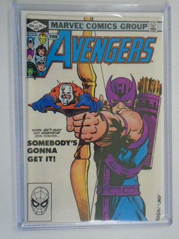 Avengers #223 Direct edition 8.5 VF+ (1982 1st Series)