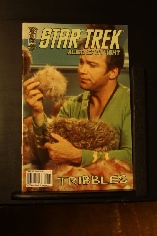 Star Trek: Alien Spotlight: Tribbles Cover B - Photo Cover (2009) Star Trek