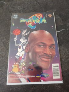 Space Jam Dc Comics 1996 Looney Tunes Michael Jordan Graphic Novel