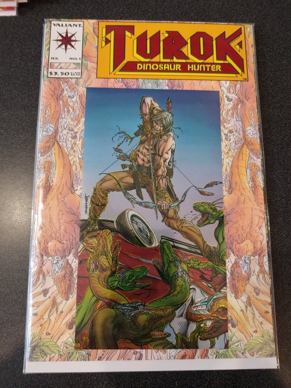 TUROK DINOSAUR HUNTER #1 Valiant VF / NM Chrome Chromium Foil cover