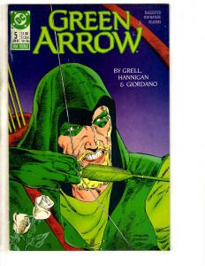 10 Comic Books Showcase 9 Arrow # 5 7 8 37 51 DC Marvel All Access 1 2 3 4  RJ10