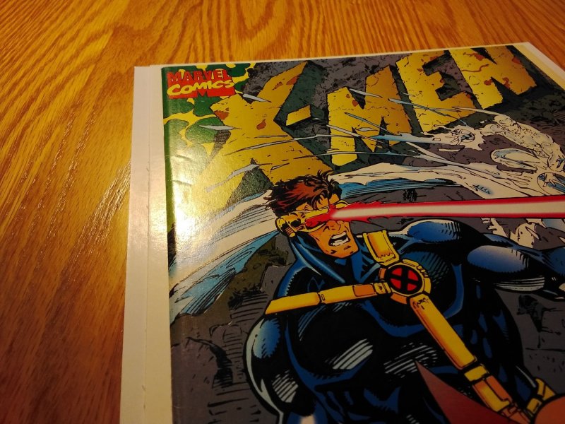 X-Men #1 Gatefold cover