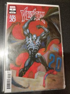VENOM 7 2018 FRANK CHO MKXX VARIANT NM SOLD OUT