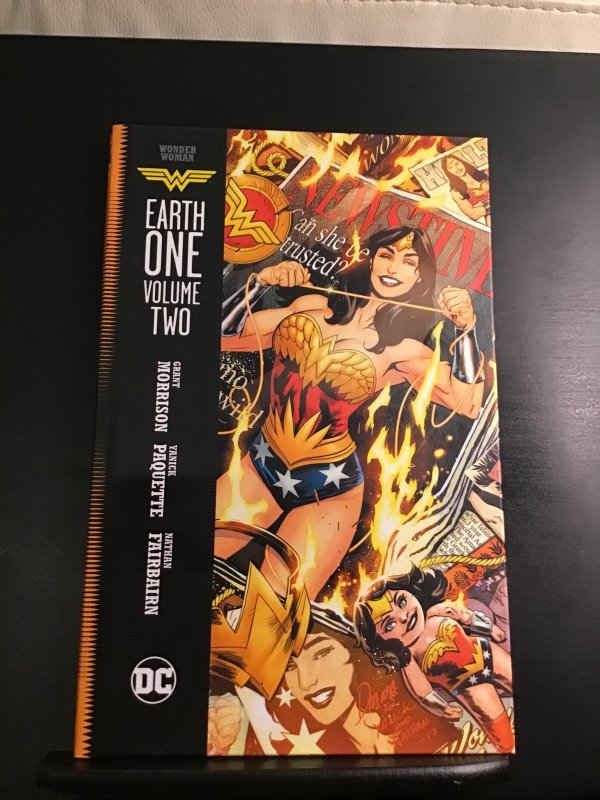 Wonder Woman: Earth One Hardcover (2018)