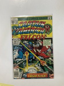 Captain America 213 Fine Fn 6.0 Marvel