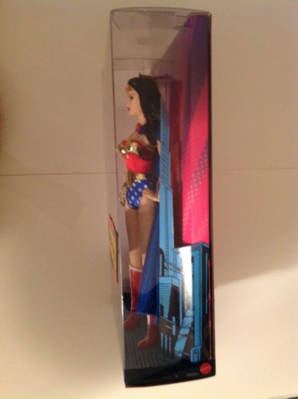 Barbie Collector Pink Label Wonder Woman Mint in sealed box 2008