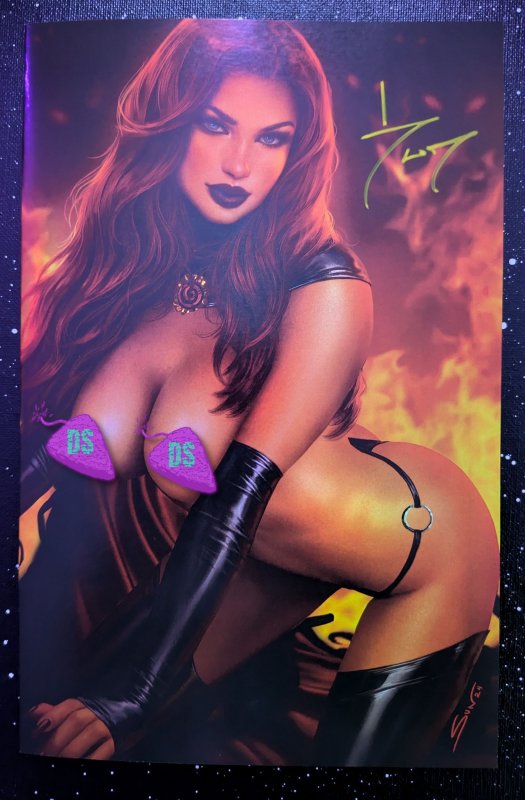 SIGNED Pumpkin #3 || Khamunaki Pumpkin Queen Risque Foil || LTD 20