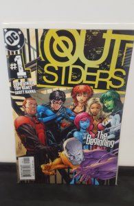 Outsiders #1 (2003)