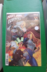 Mary Jane & Black Cat #3 Gomez Cover (2023)