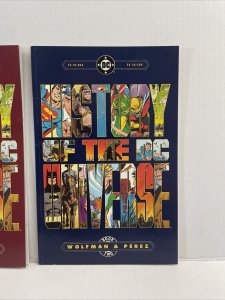 History Of The Dc Universe #1 And 2 TPB ￼