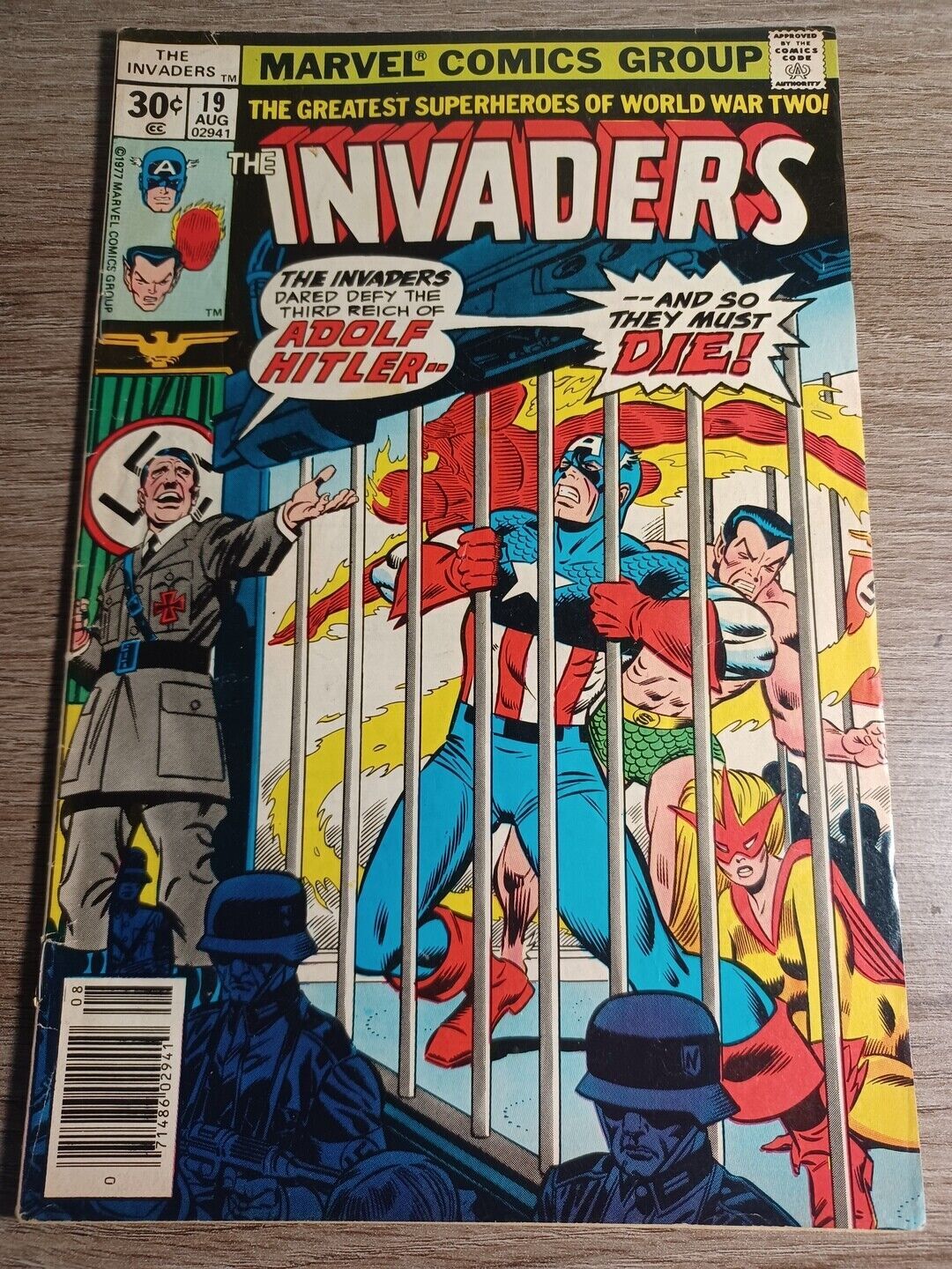 Invaders #19 VG- Destroyer becomes Union Jack Marvel Comics c219