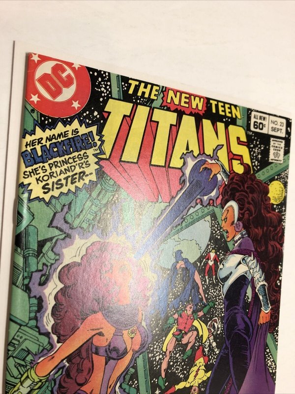 New Teen Titans (1982) # 23 (VF/NM) 1st Blackfire | 1st Vigilante | Newsstand